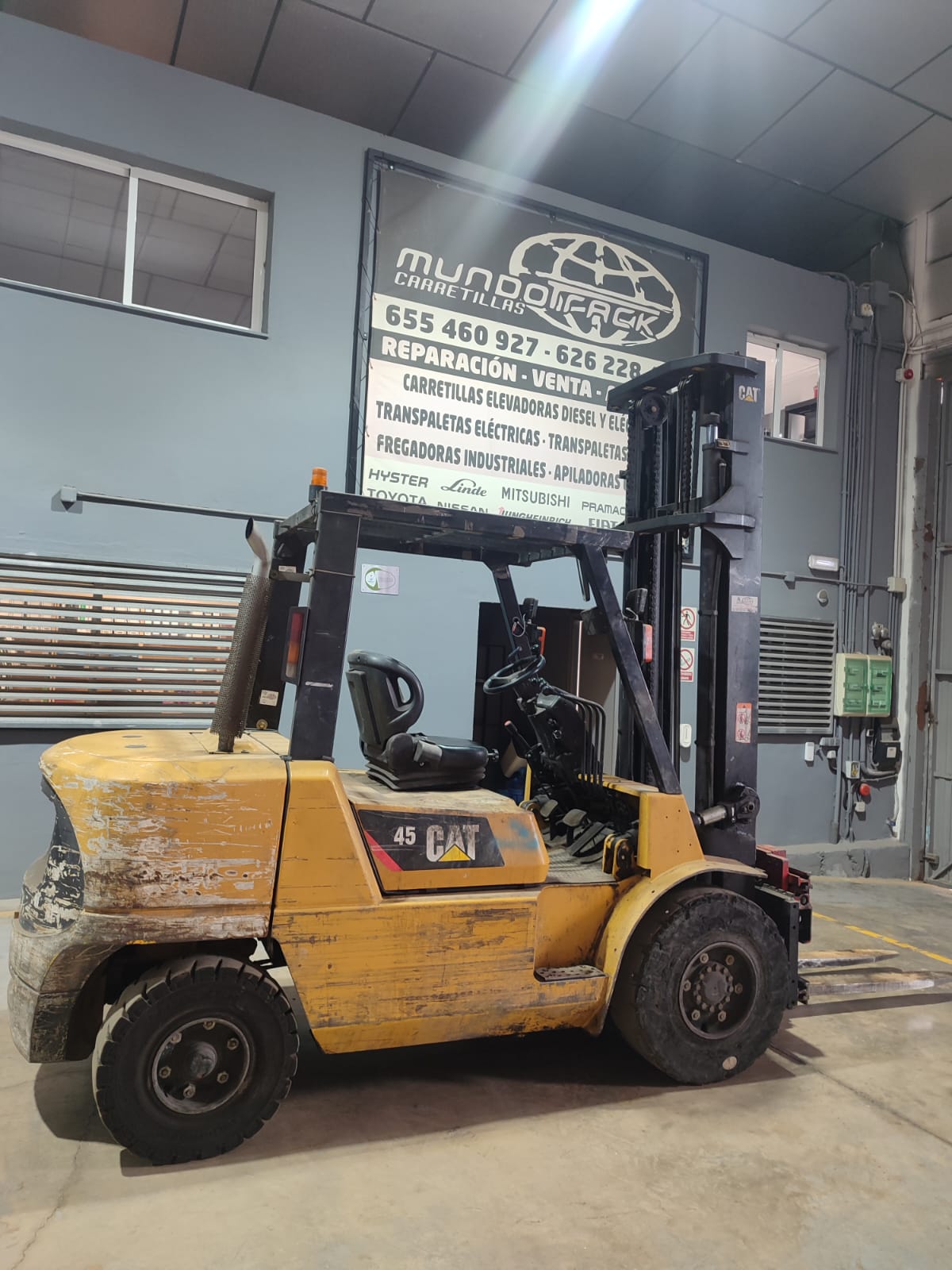 Reach Truck
